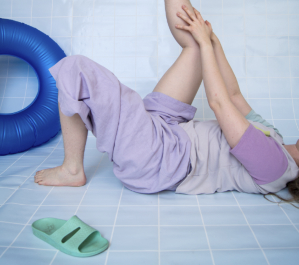 Kira Fröse • Alles klebt vor Reinlichkeit