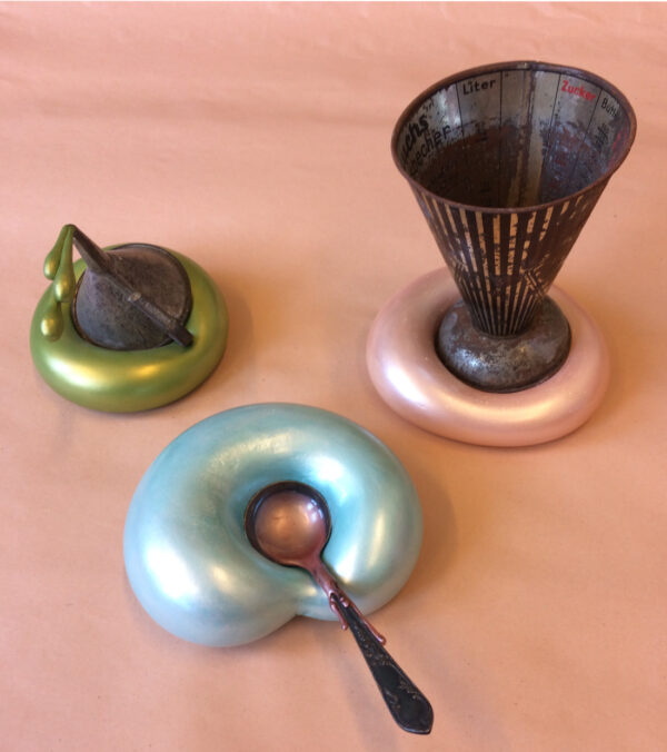 Kira Fröse • een theelepel baking soda en twee eetlepels suiker